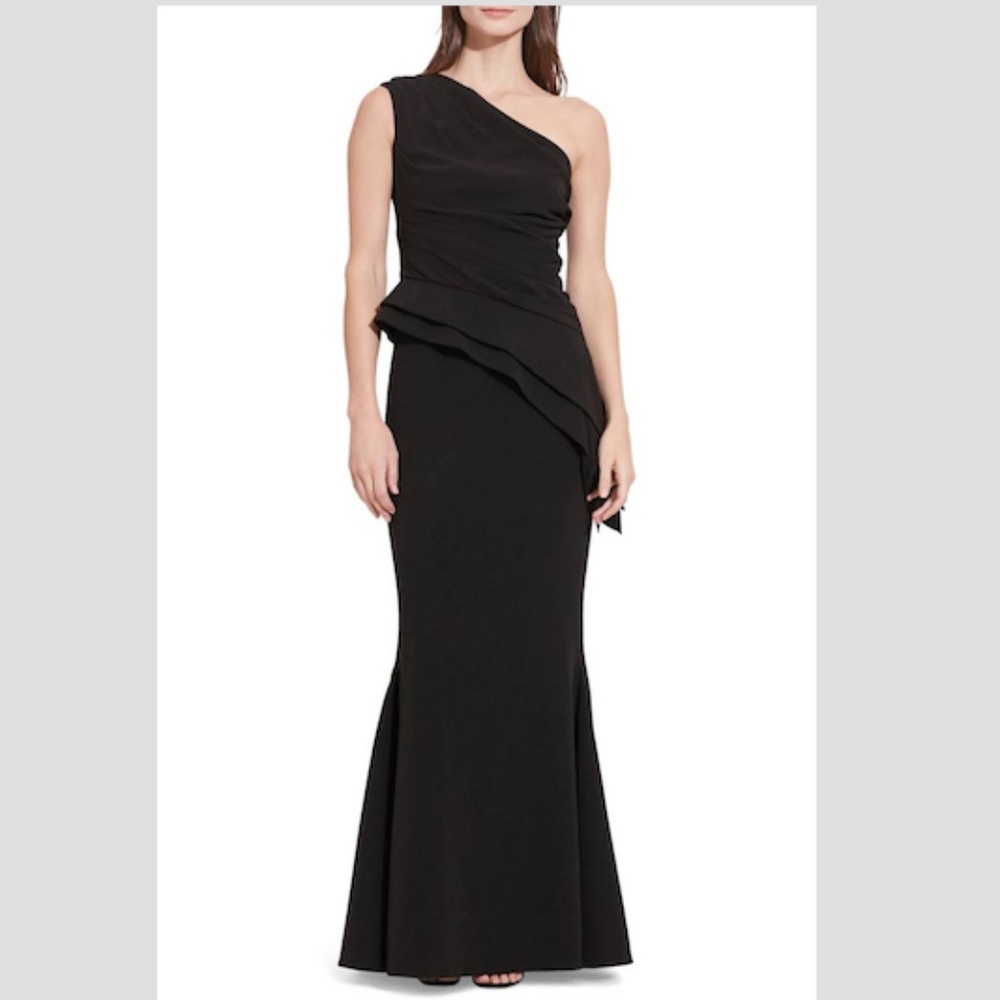 Lauren Ralph Lauren One-Shoulder Gown black